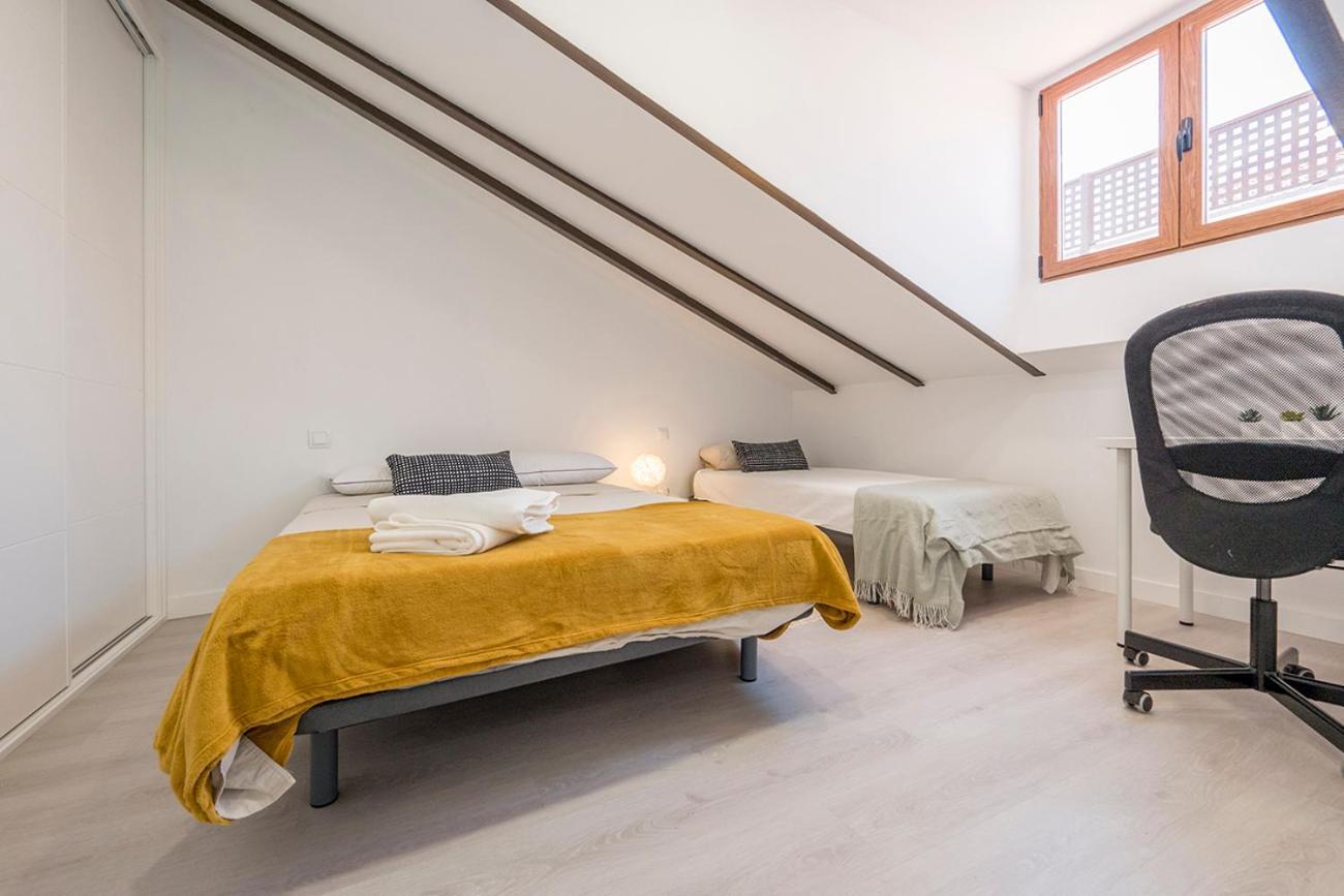 Exclusivo Atico Con Terraza En Plaza Mayor Madryt Zewnętrze zdjęcie